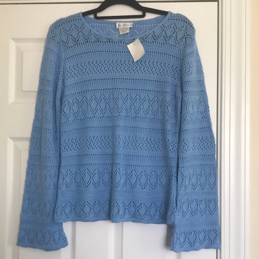 Vintage sweater from early 2000’s. Still has tag!